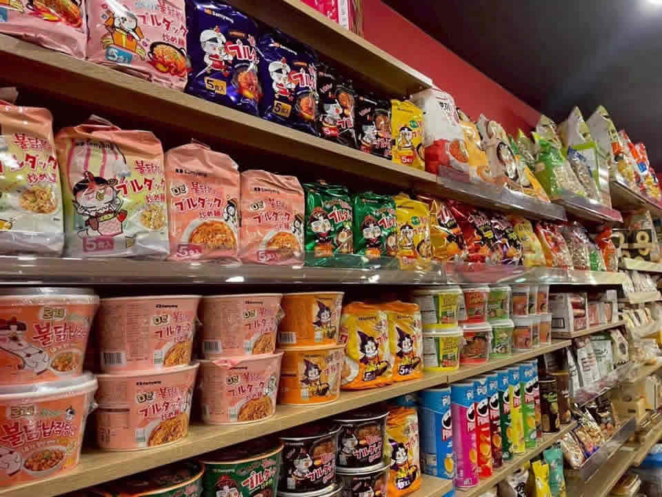 コストコ再販店　コストゴーマークイズ福岡ももち店